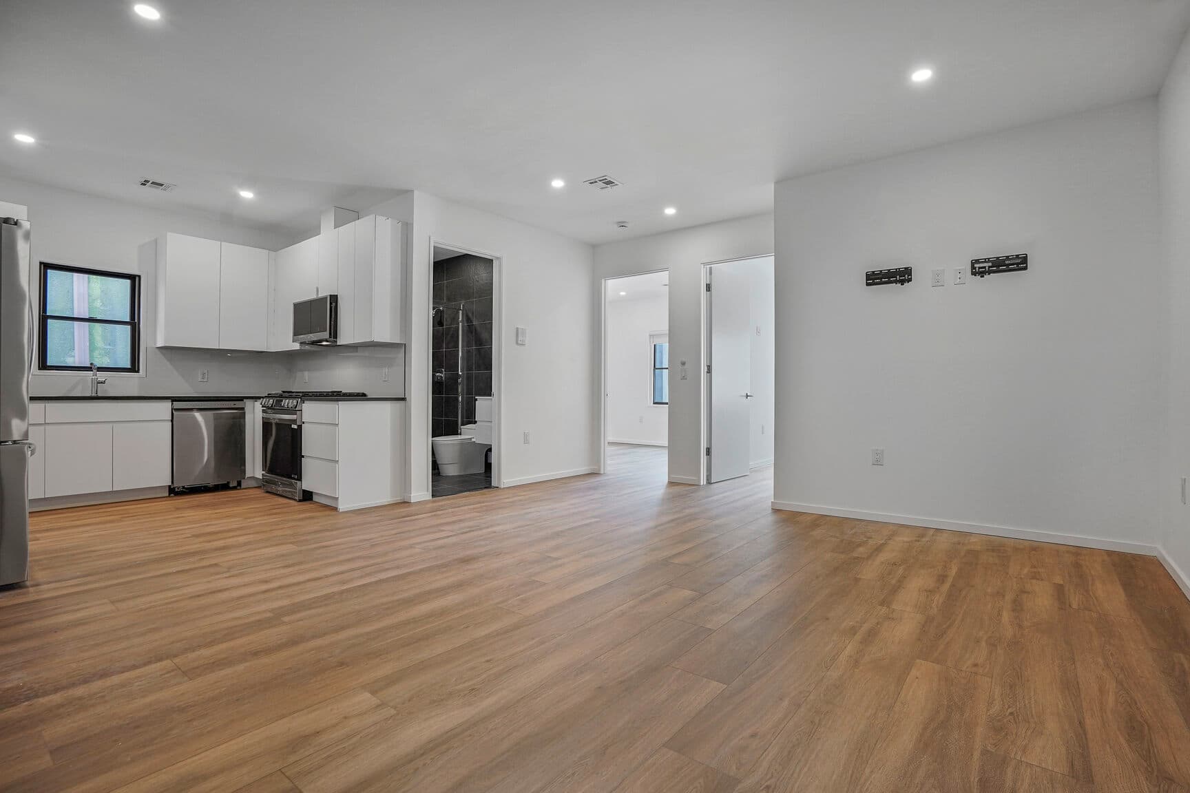 206 Harrison Avenue — view 4