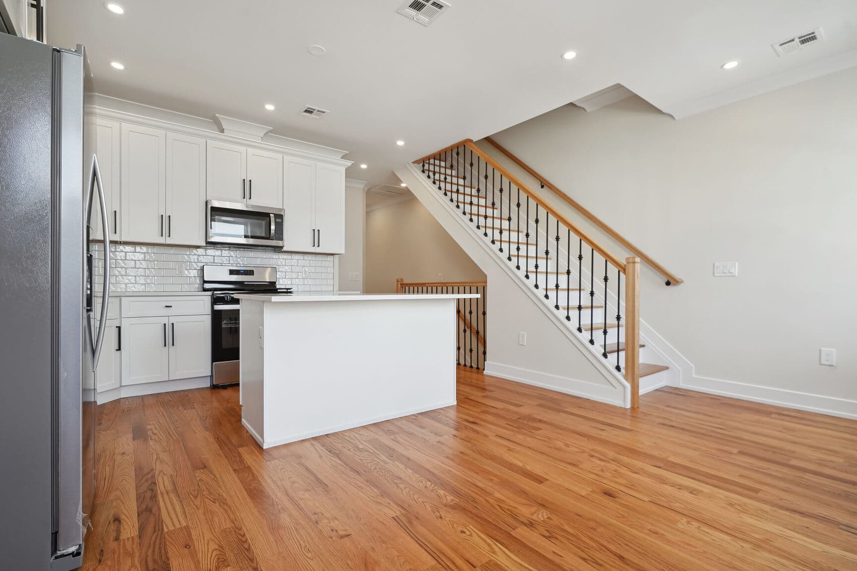 317 William Street — view 3